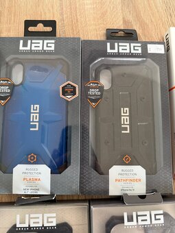 UAG pouzdro na Iphone - 2
