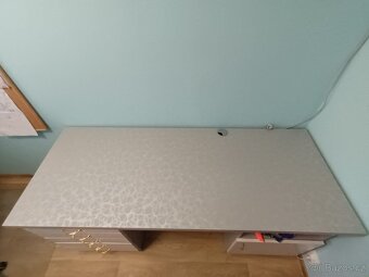 Krásný velký psací stůl 180x70 cm - 2