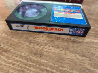 Originální videokazeta Betamax s filmem Blood Beach ,čti pop - 2