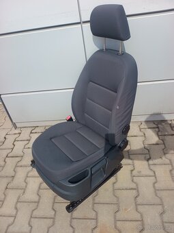 Škoda Octavia II - sedačka řidiče - 2