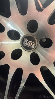 Letní alu kola Passat 18” rozteč 5x112 s pneu Barum - 2