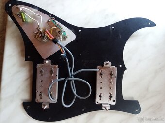 Pickguard stratocaster - 2