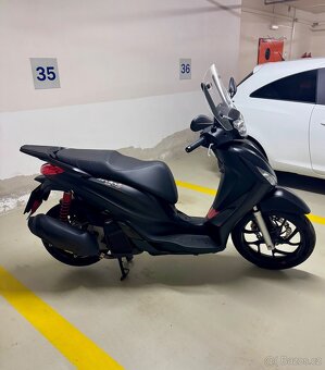Piaggio Medley 125 S iGet, ABS rv. 2022, ČR, první majitel - 2