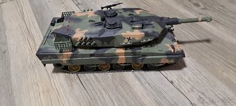 Rc tank Leopard 2a5 1/24 - 2