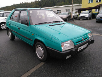 ŠKODA FAVORIT 135 GLX - 2
