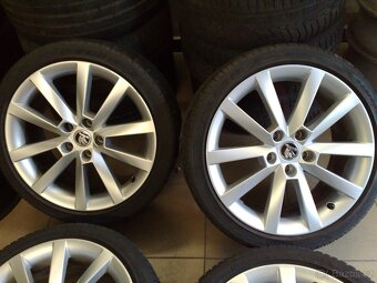 alu kola skoda 5x112 r18 original škoda 225/40/18 - 2