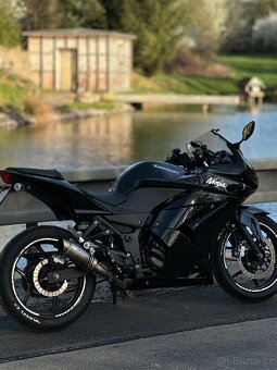 Kawasaki Ninja 250R - 2