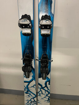 Prodám pánske lyže zn. Line twintip délka 176cm - 2