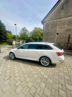 Škoda Superb 3 2.0 TDI 110kW PANO/TAZNÉ/KESSY/CANTON - 2