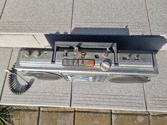 Prodám RETRO radiomagnetofon RC - JVC 660 LE viz foto. - 2