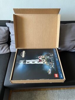 LEGO Ideas 21335 Motorizovaný maják - 2