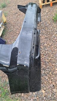Prodam zadni nárazník na VW Passat B8 combi - 2