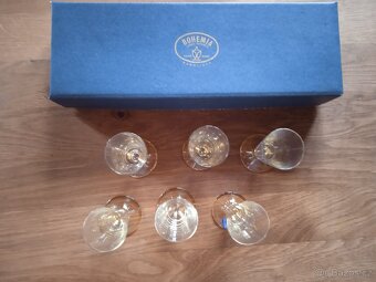 Prodám sklenice na panáky se stopkou - 2