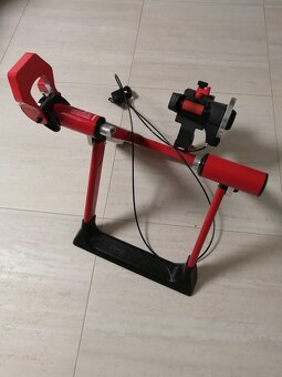 Cyklistický trenažér - 2