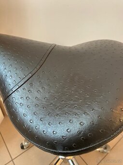 Kadeřnická/kosmetická taburetka hydraulická - 2