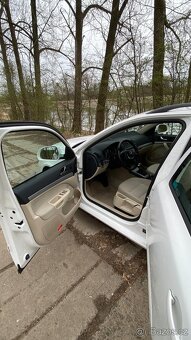 Béžový interiér Octavia 2 fl combi - 2