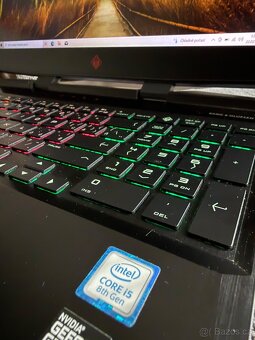 HP Omen 15,GTX 1050 4gb,I5 8300H - 2