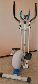 Magnetický eliptický trenažér Master R10. - 2