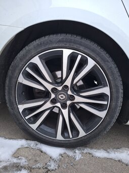 Initiale Paris R19 - 2