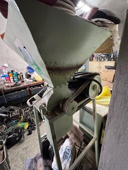 Šroťák na obilí - 2