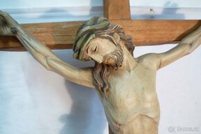 krucifix dřevěný kříž Ježíš na kříži - 2