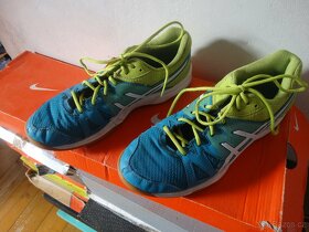 Sportovní boty Asics sálovky vel 40 / 7 gel sq. - 2