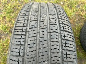 2ks celoroční pneu Dunlop 205/60/16 - 2
