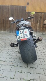 Yamaha V-max 1200 stavba - 2