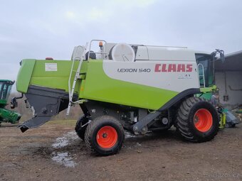 Sklízecí mlátička claas lexion 540 - 2