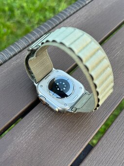 Apple Watch Ultra 2 Titanium - 2