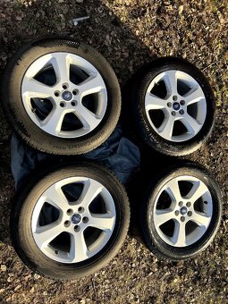 Zimni kola S-Max Kuga 235/55 R17 5x108 ET55 - 2