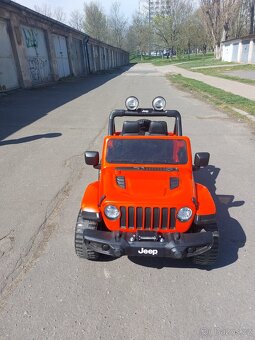 Dětské elektrické autíčko - 2
