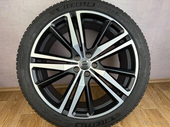 TOP zimní R21 kola Volvo XC60 originál - 2