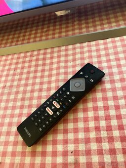 4K UHD LED Smart Televize Philips 43PUS6262 - 108 cm - Wifi - 2
