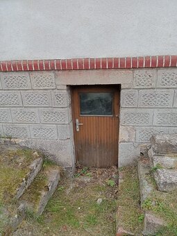 Prodám rodinný dům k rekonstrukci - 2