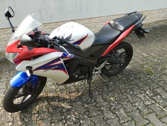 Honda CBR 125 r - 2