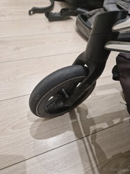 Cybex Priam 3v1 trojkombinace ISOFIX základna - 2