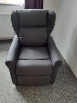 Polohovací křeslo. - 2
