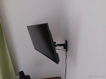 televizor TCL včetně držáku na zeď - 2