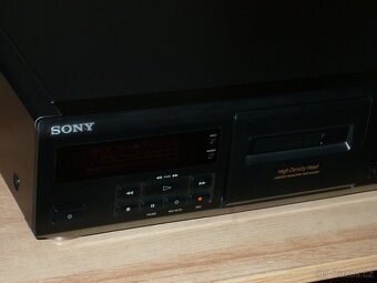 Kazetový magnetofon SONY TC-KE230 v pěkném stavu. - 2