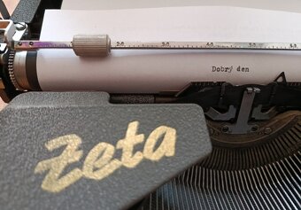 Plně funkční starožitný psací stroj Zeta z 50.let - 2