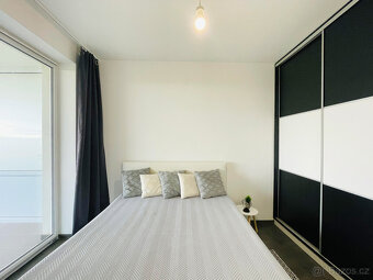 Pronájem vybaveného bytu 2+kk, 53 m2, velký balkon, Olomouc - 2