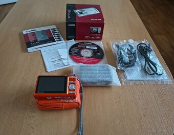 Digitální fotoaparát Casio Exilim ZOOM EX-Z9 oranžový - 2