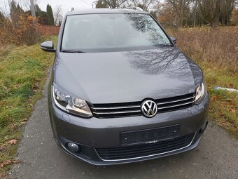 Volkswagen Touran 2.0 103 kw Life, 2013 - 2