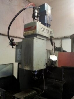 Použitá CNC frézka SYNTAK M6, r.v. 2012 - 2