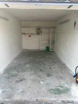 Pronájmu garáž po rekonstrukci s el. Na ulici Ibsenova - 2