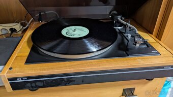 Gramofon NC 430, zesilovač Z710A, dvě reprobedny - 2
