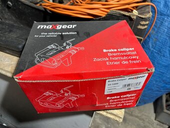 Brzdič Ford galaxy 2002 - 2