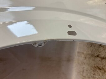 Přední levý blatník Dacia Logan 3 - 2