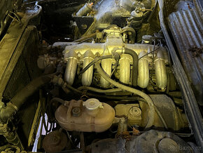 Dily BMW 633 csi E24 dily s celeho vozu - 2